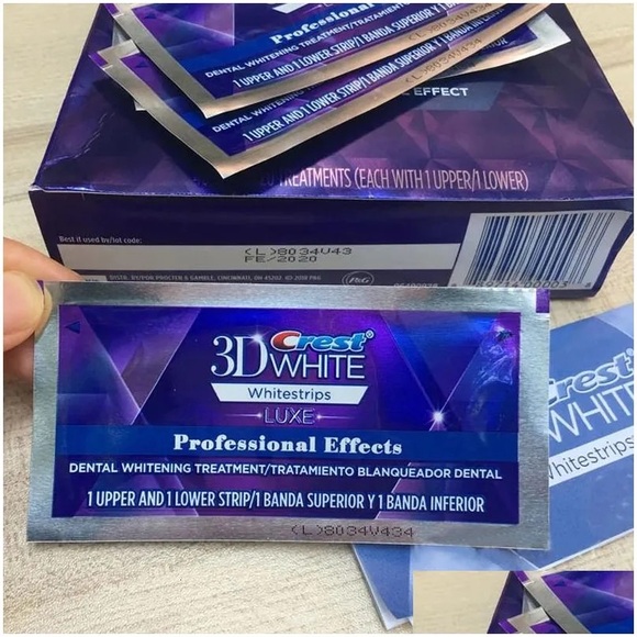 Crest 3D White Whitestrips - Picture 2 of 2